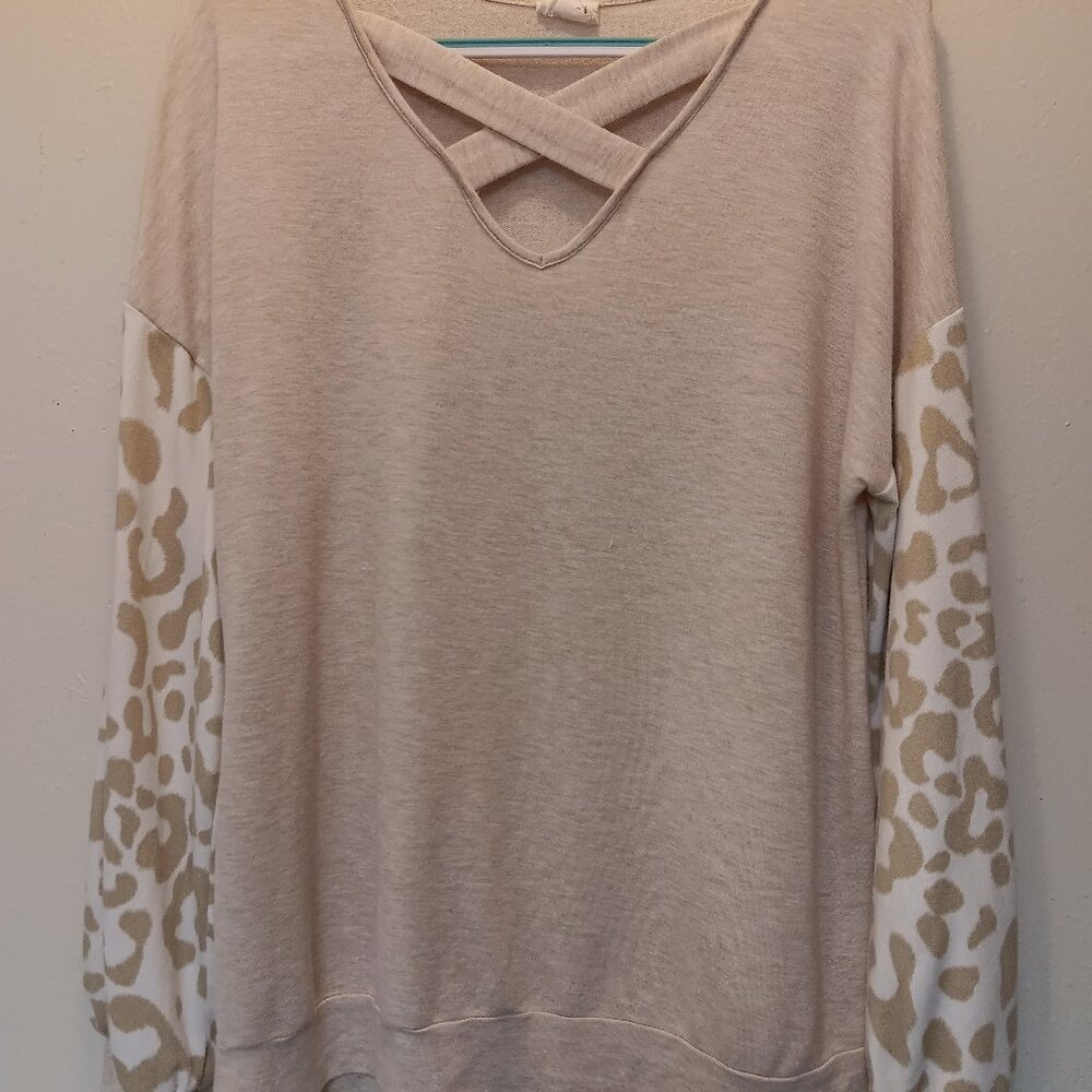 BiBi Long Sleeve Blouse Size L Beige/White